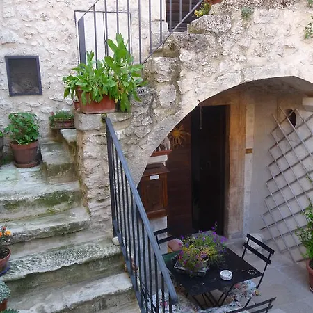 La Bifora E Le Lune Vico Sotto Gli Archi 5