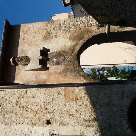 La Bifora E Le Lune Vico Sotto Gli Archi 5