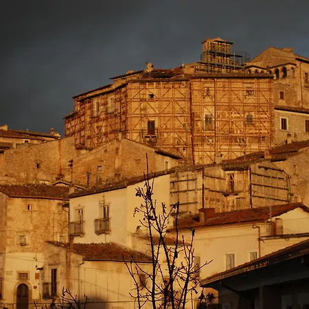 La Bifora E Le Lune Vico Sotto Gli Archi 5