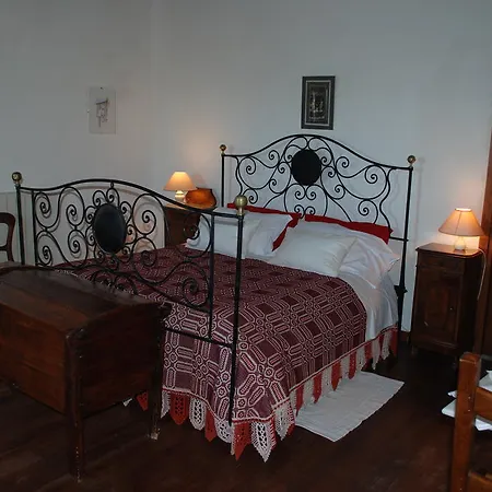فندق مبيت وإفطار La Bifora E Le Lune Vico Sotto Gli Archi 5 3*
