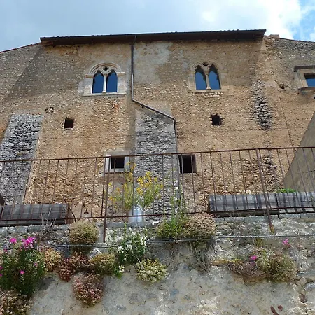La Bifora E Le Lune Vico Sotto Gli Archi 5 Bed & Breakfast *