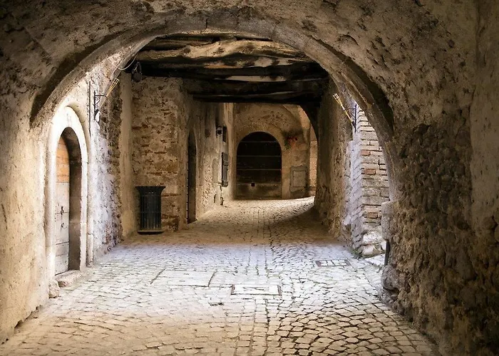 La Bifora E Le Lune Vico Sotto Gli Archi 5