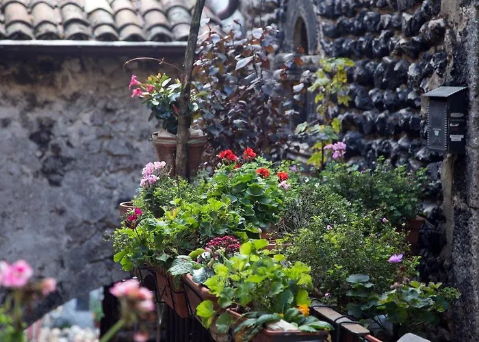 La Bifora E Le Lune Vico Sotto Gli Archi 5 Santo Stefano Di Sessanio