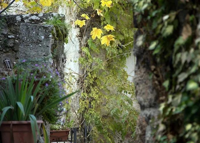La Bifora E Le Lune Vico Sotto Gli Archi 5