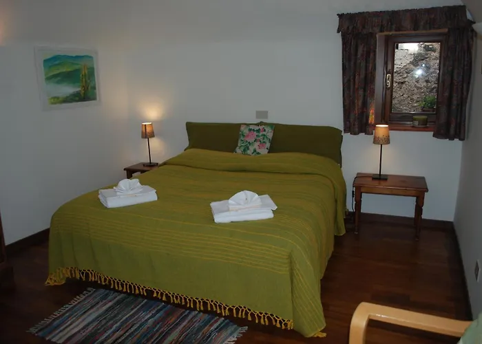 La Bifora E Le Lune Vico Sotto Gli Archi 5 3* סנטו סטפאנו די ססאניו