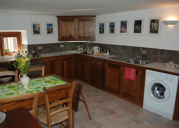 Oda ve Kahvaltı La Bifora E Le Lune Vico Sotto Gli Archi 5 Santo Stefano Di Sessanio